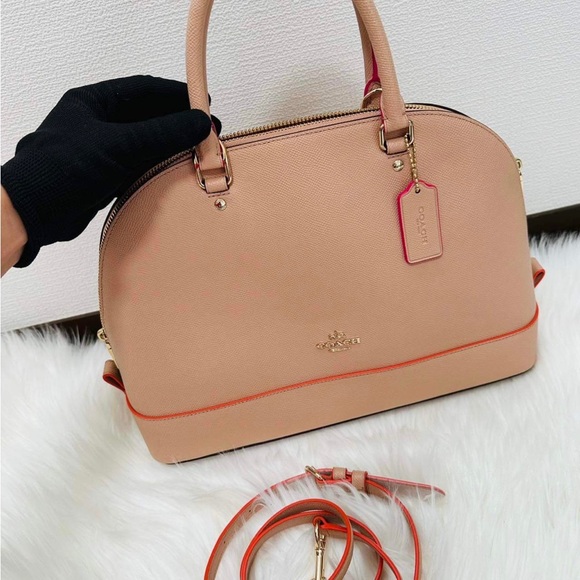 Coach Sierra Satchel in excellent condition - Picture 4 of 9